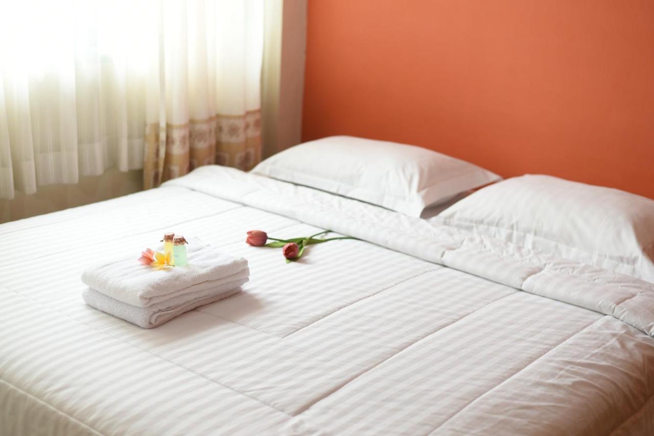 Roemah 28 Syariah Hotel Medan Eksteriør billede